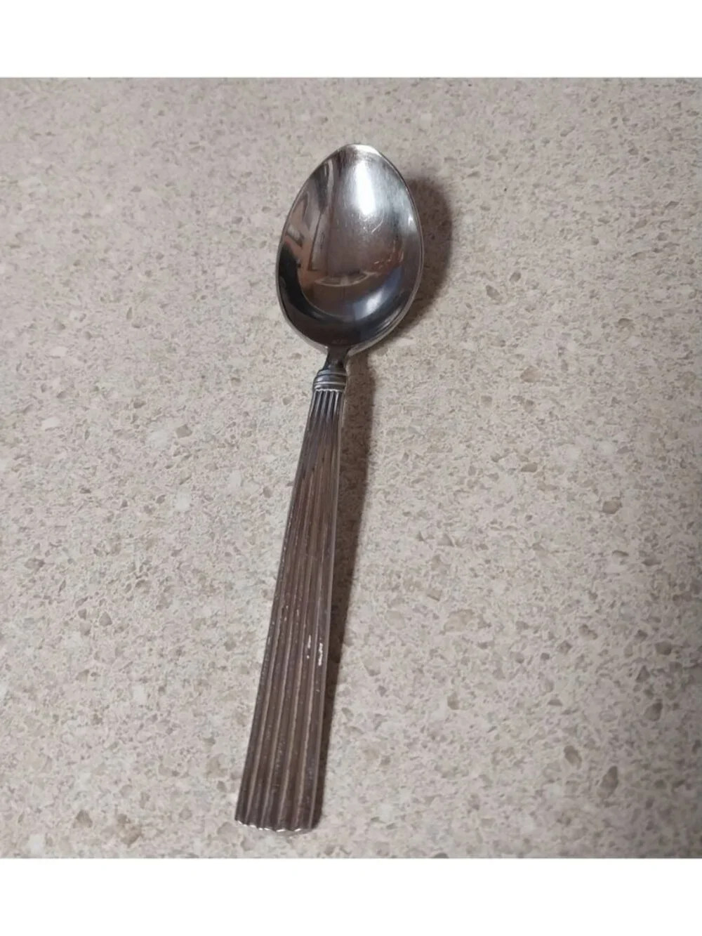 Crescendo II Reed & Barton 18/10 Stainless Flatware 18 Piece Set Spoons Forks